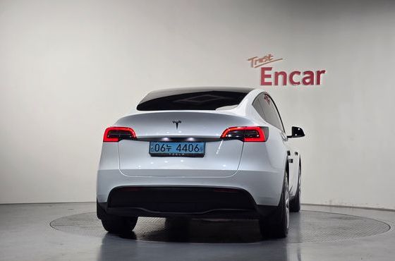 Tesla Model Y Long Range AWD — пробег 91 569 км — фото 4 из 5