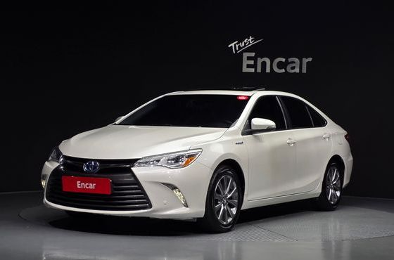 Toyota Camry Hybrid XLE — пробег 140 389 км — фото 1 из 5