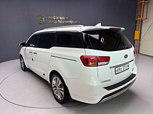 Kia Carnival 9-seater Noblesse — пробег 219 909 км — фото 4 из 5