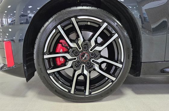 Mini Cooper JCW — пробег 6 365 км — фото 5 из 5