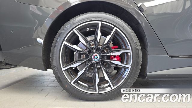 BMW i4 из Кореи Encar