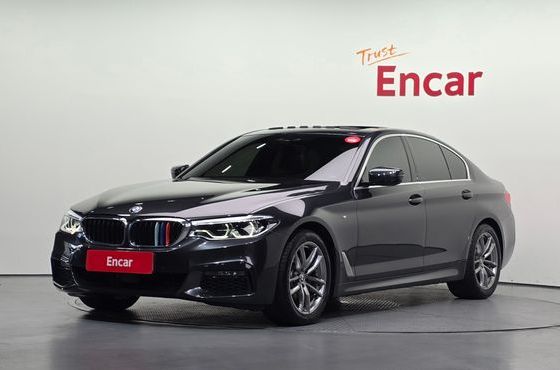 BMW 5-Series 520i M Sport — пробег 49 945 км — фото 1 из 5