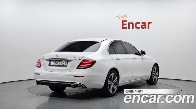 Mercedes-Benz E-Class из Кореи Encar