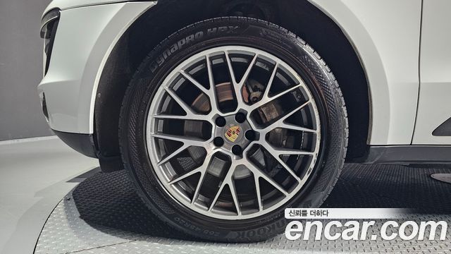 Porsche Macan 3.0 S Diesel 95B — пробег 143 043 км — фото 5 из 5