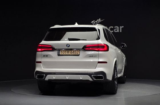 BMW X5 xDrive 40i M Sport — пробег 43 021 км — фото 4 из 5