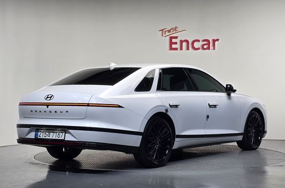 Hyundai Grandeur Calligraphy — пробег 74 322 км — фото 2 из 5