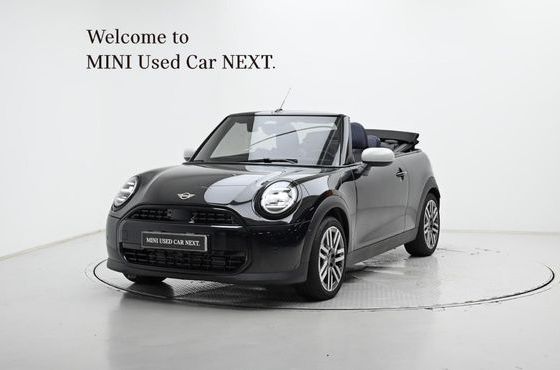 Mini Cooper Essential — пробег 4 056 км — фото 1 из 5