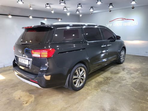 Kia Carnival 9-seater Prestige — пробег 99 400 км — фото 4 из 5