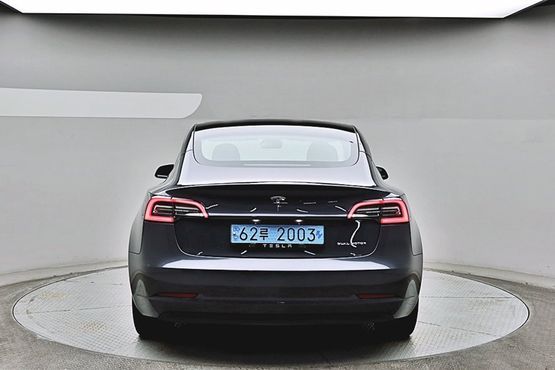 Tesla Model 3 Long Range AWD — пробег 61 666 км — фото 2 из 5