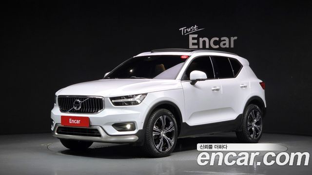 Volvo XC40 B4 Inscription — пробег 69 877 км — фото 1 из 5