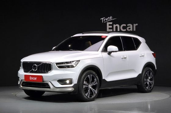 Volvo XC40 B4 Inscription — пробег 69 877 км — фото 1 из 5