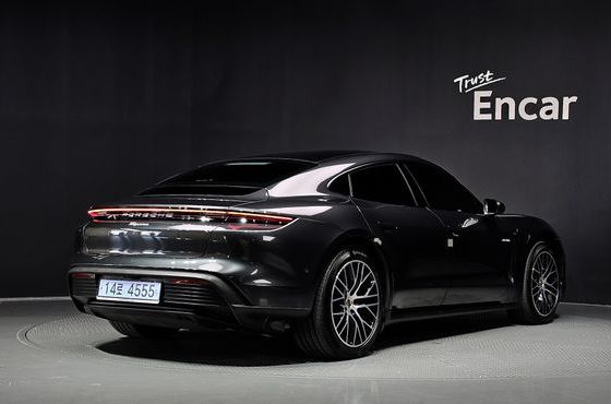 Porsche Taycan Base — пробег 16 637 км — фото 2 из 5