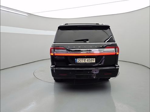 Lincoln Navigator 3.5L — пробег 99 235 км — фото 4 из 4