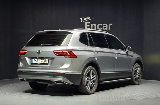 Volkswagen Tiguan 2.0 TDI Prestige — пробег 123 641 км — фото 2 из 5