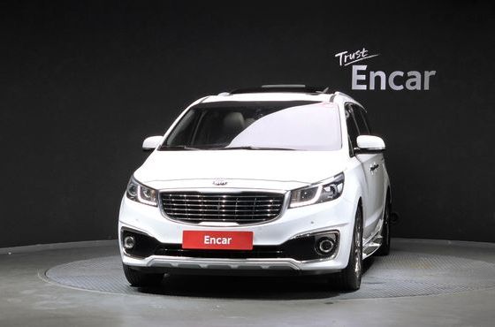 Kia Carnival 9-seater Noblesse — пробег 180 326 км — фото 3 из 5