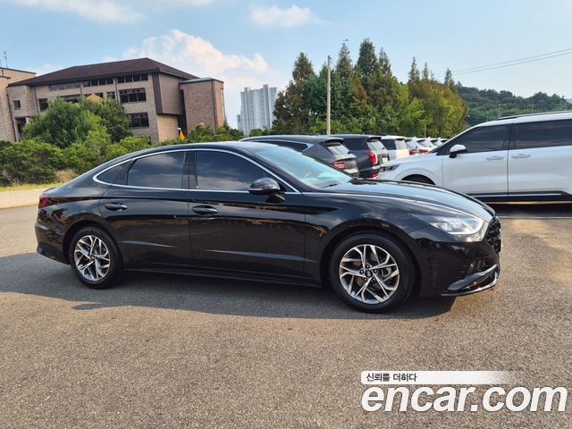 Hyundai Sonata 2.0 Premium Plus — пробег 51 000 км — фото 3 из 5