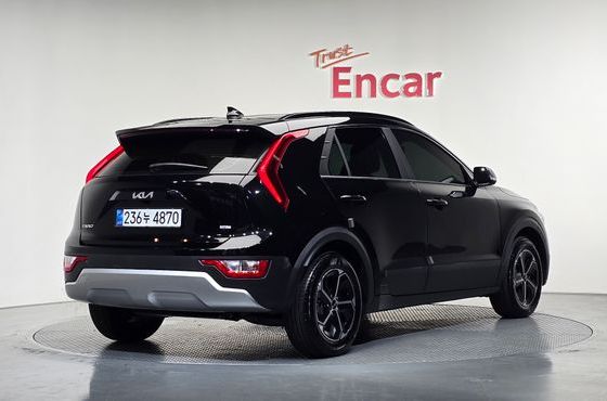 Kia Niro Trendy — пробег 9 447 км — фото 2 из 5