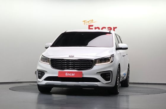 Kia Carnival 9-Seater Noblesse Special — пробег 85 999 км — фото 3 из 5