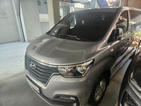 Hyundai Starex Van 5-Seater Smart — пробег 27 898 км — фото 1 из 5