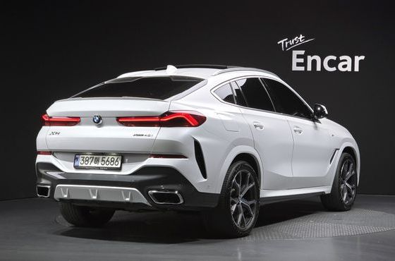 BMW X6 xDrive40i M Sport — пробег 34 020 км — фото 2 из 5