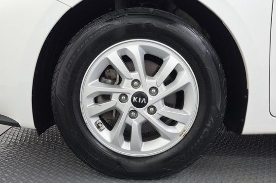 Kia K3 Luxury — пробег 98 476 км — фото 5 из 5