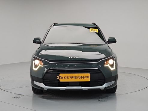 Kia Niro Prestige — пробег 29 026 км — фото 1 из 5