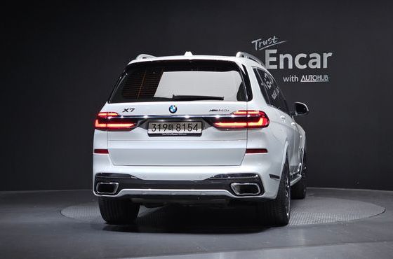 BMW X7 xDrive 40i M Sport 6STR — пробег 5 301 км — фото 4 из 5