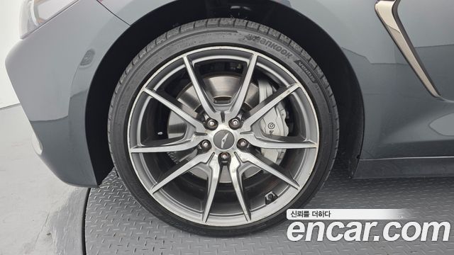 Genesis G70 из Кореи Encar