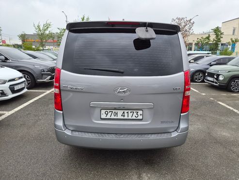 Hyundai Starex Van 5-Seater Smart — пробег 83 300 км — фото 4 из 5
