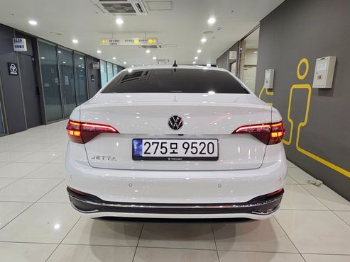 Volkswagen Jetta 1.5 TSI Prestige — пробег 11 776 км — фото 4 из 5