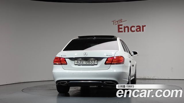 Mercedes-Benz E-Class E300 4MATIC Avantgarde — пробег 37 181 км — фото 4 из 5