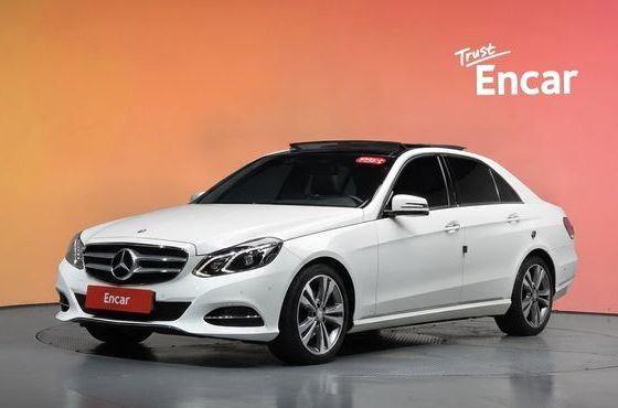 Mercedes-Benz E-Class E300 4MATIC Avantgarde — пробег 37 181 км — фото 1 из 5