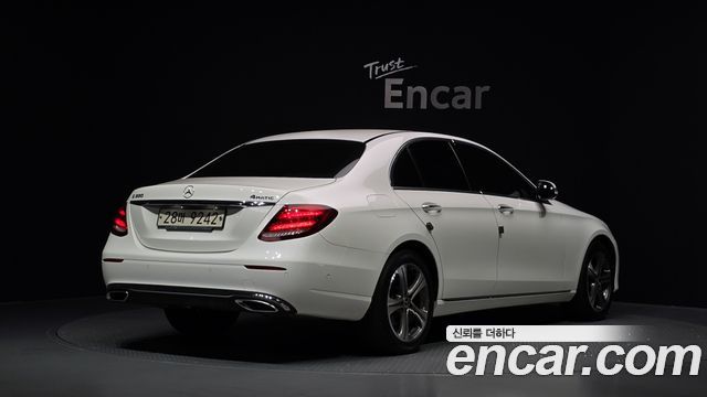 Mercedes-Benz E-Class из Кореи Encar