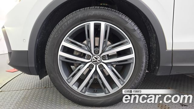 Volkswagen Tiguan из Кореи Encar