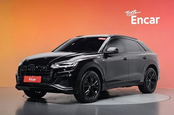 Audi Q8 55 TFSI Quattro Premium — пробег 33 206 км — фото 1 из 5