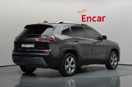 Jeep Cherokee 2.4 Limited AWD — пробег 53 463 км — фото 2 из 5