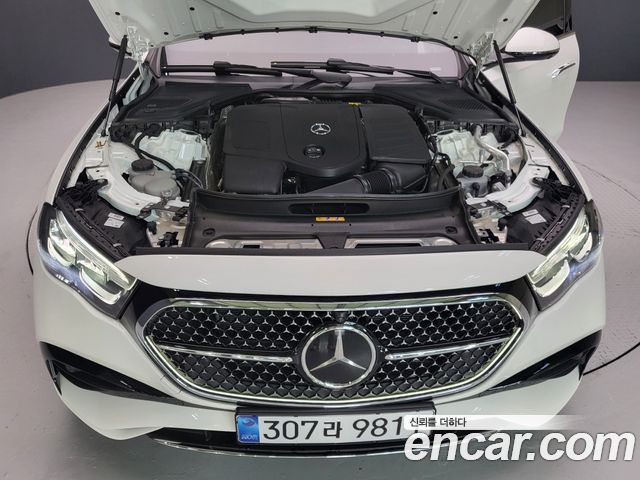 Mercedes-Benz E-Class из Кореи Encar