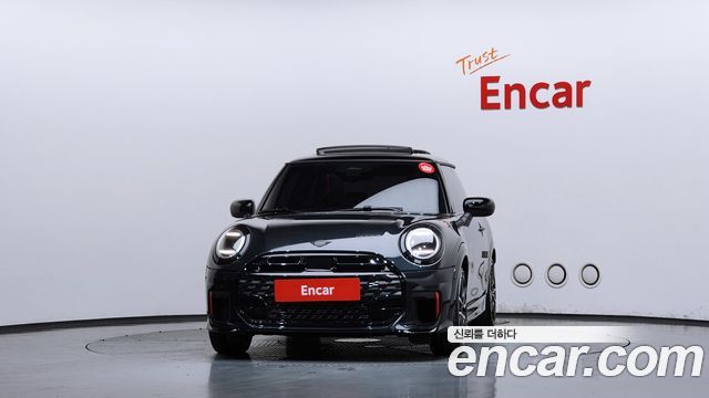 Mini Cooper JCW — пробег 2 774 км — фото 3 из 5
