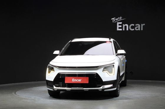 Kia Niro Prestige — пробег 78 870 км — фото 3 из 5