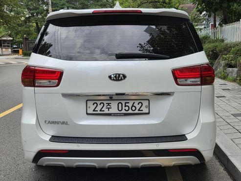 Kia Carnival 9-seater Prestige — пробег 130 681 км — фото 4 из 5