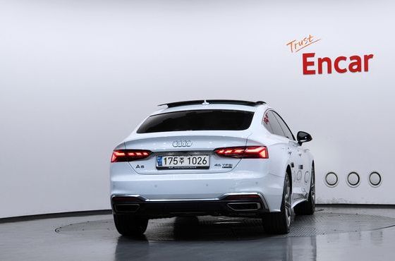 Audi A5 45 TFSI Quattro Premium Sportback — пробег 142 905 км — фото 4 из 5
