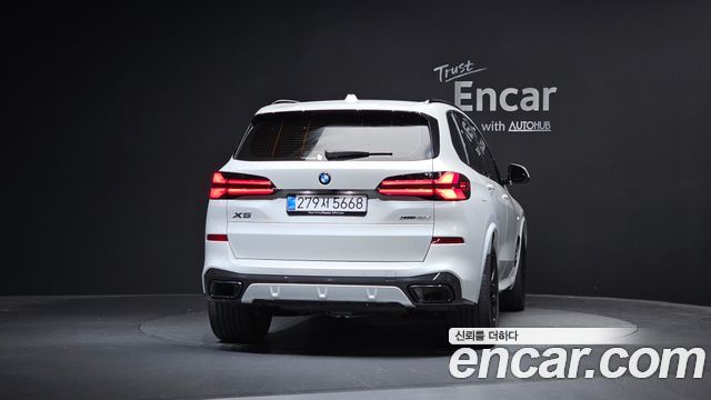 BMW X5 xDrive 40d M Sport Pro — пробег 7 340 км — фото 4 из 5