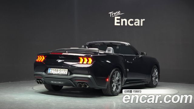 Ford Mustang 2.3 Ecoboost Premium Convertible — пробег 9 470 км — фото 2 из 5
