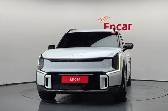 Kia EV9 Long Range 4WD GT Line — пробег 33 537 км — фото 3 из 5
