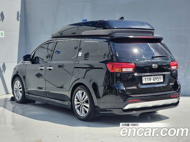 Kia Carnival из Кореи Encar