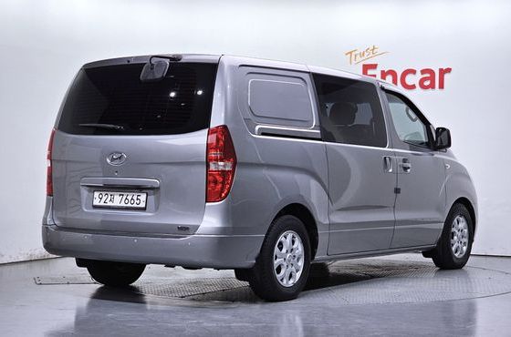 Hyundai Starex 5-Seater VAN CVX Luxury — пробег 141 364 км — фото 2 из 5
