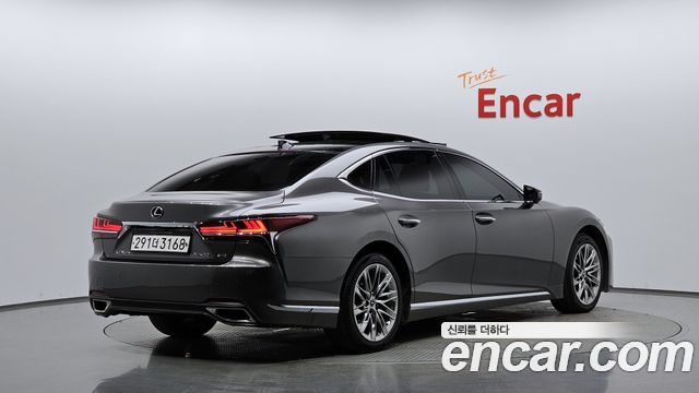Lexus LS из Кореи Encar