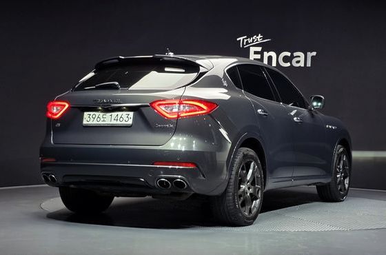 Maserati Levante 3.0 Diesel AWD Sport — пробег 182 365 км — фото 2 из 5