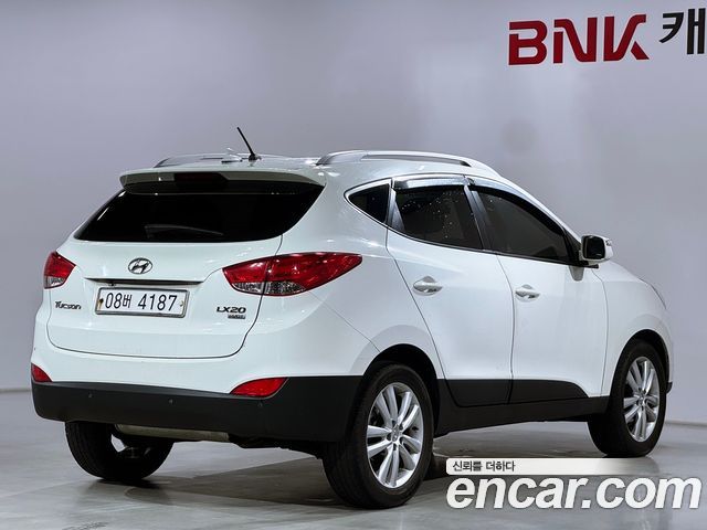 Hyundai Tucson Diesel 2WD LX20 Luxury — пробег 242 291 км — фото 2 из 5