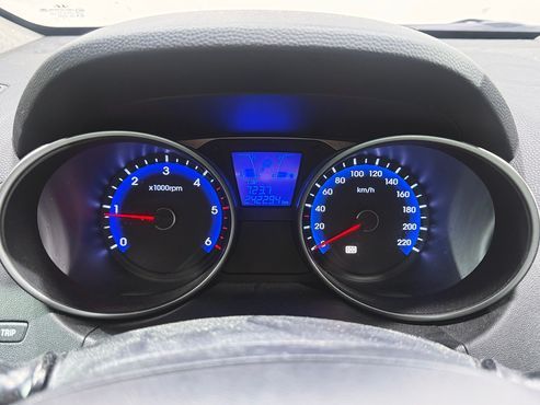 Hyundai Tucson Diesel 2WD LX20 Luxury — пробег 242 291 км — фото 5 из 5